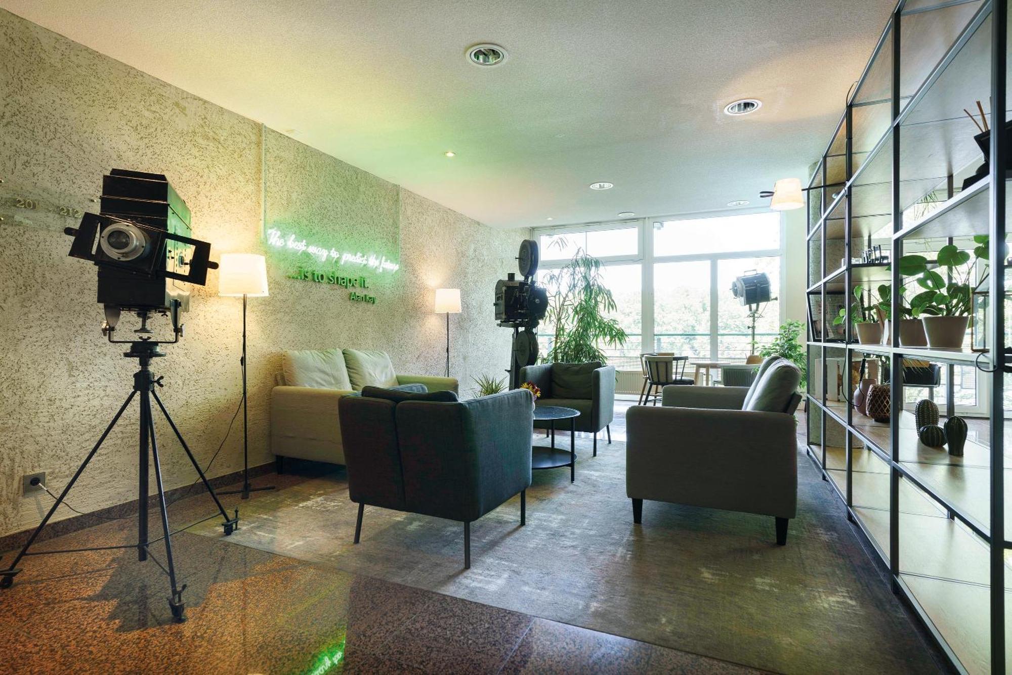 Seminaris Hotel Potsdam Griebnitzsee Bagian luar foto